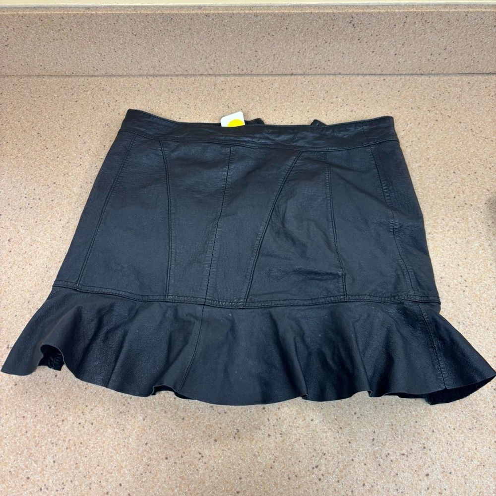 Elegant Black Faux-Leather Ruffle Hem Skirt